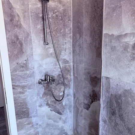 Rana Hedhun Apartment *