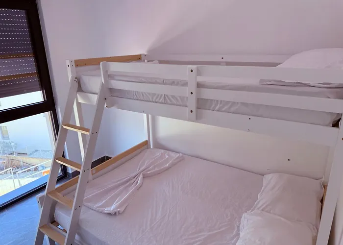 Rana Hedhun * Shëngjin